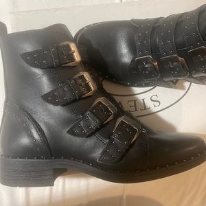 Steve Madden Black leather boots